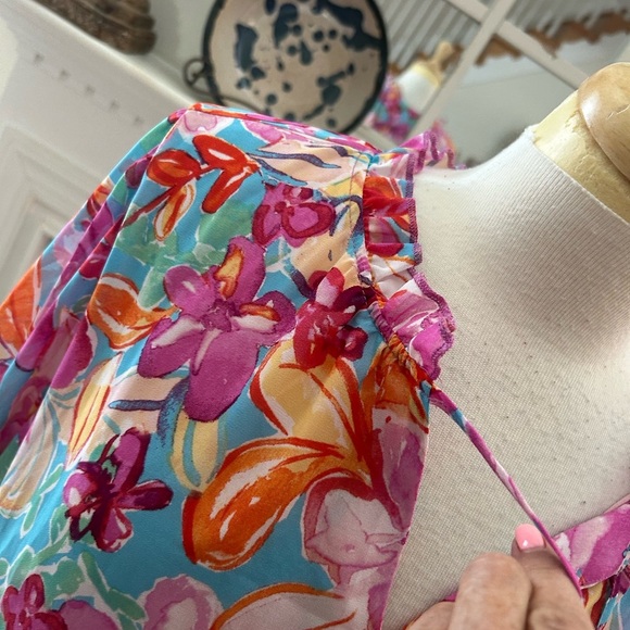 BELLE, Susan Gravel Multicolor Floral Blouse - Picture 2 of 9